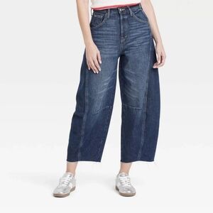 Universal Thread Women's High Rise Jeans - Medium Blue